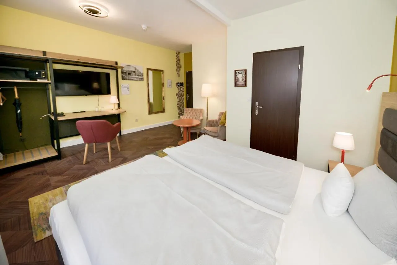 Amc Hotel - Schoeneberg Berlin 3*,
