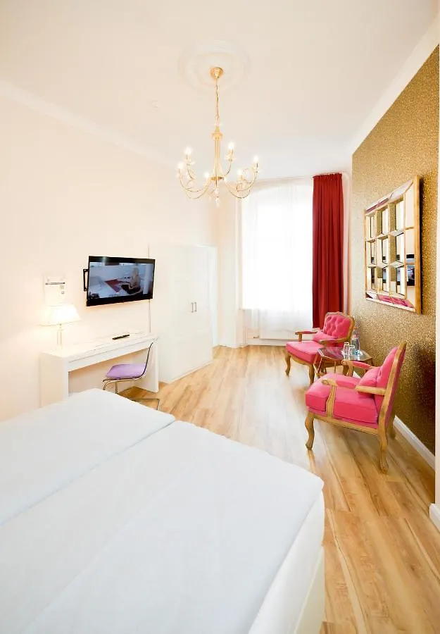 Amc Hotel - Schoeneberg Berlín 3*,