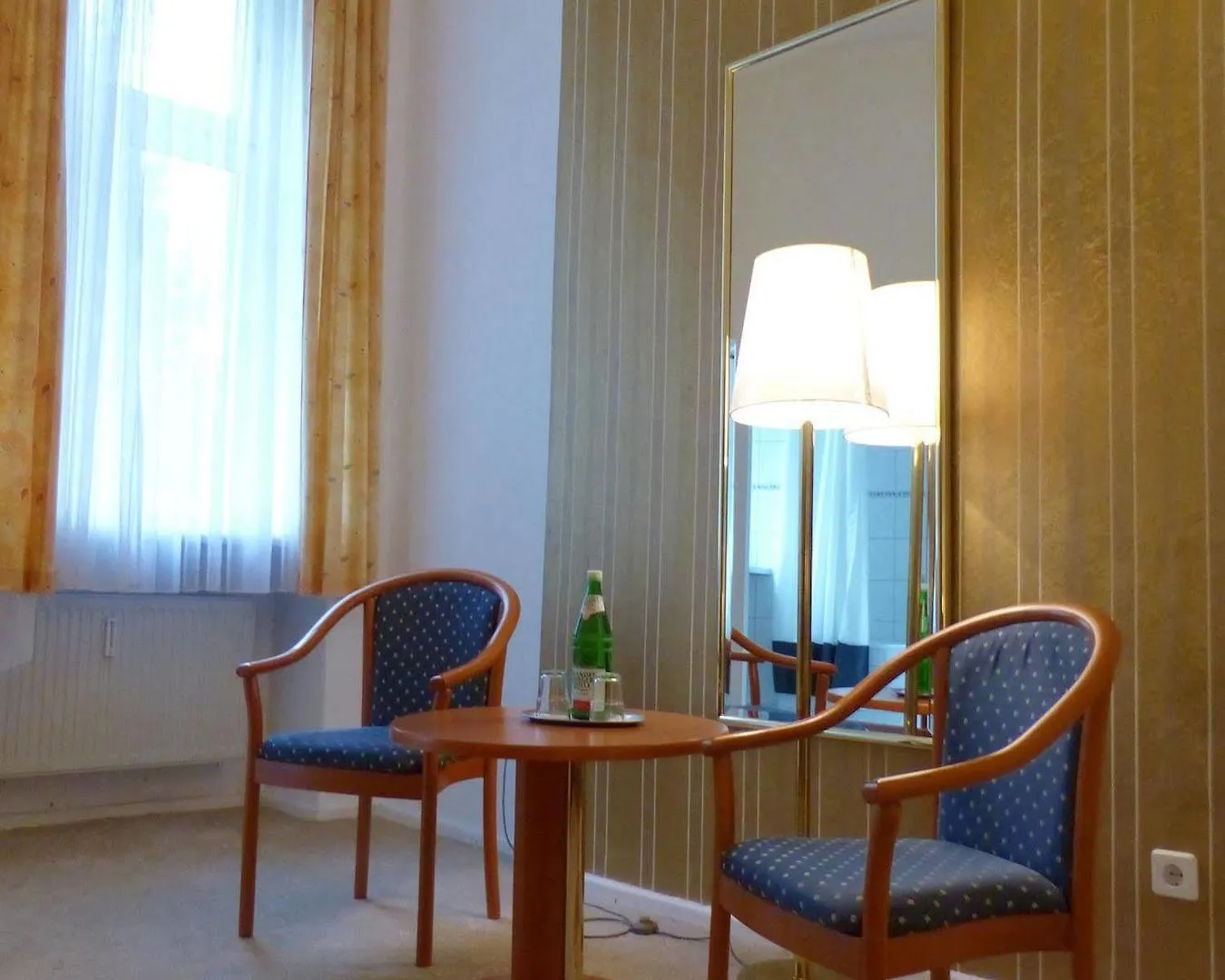 Amc Hotel - Schoeneberg Berlín 3*,
